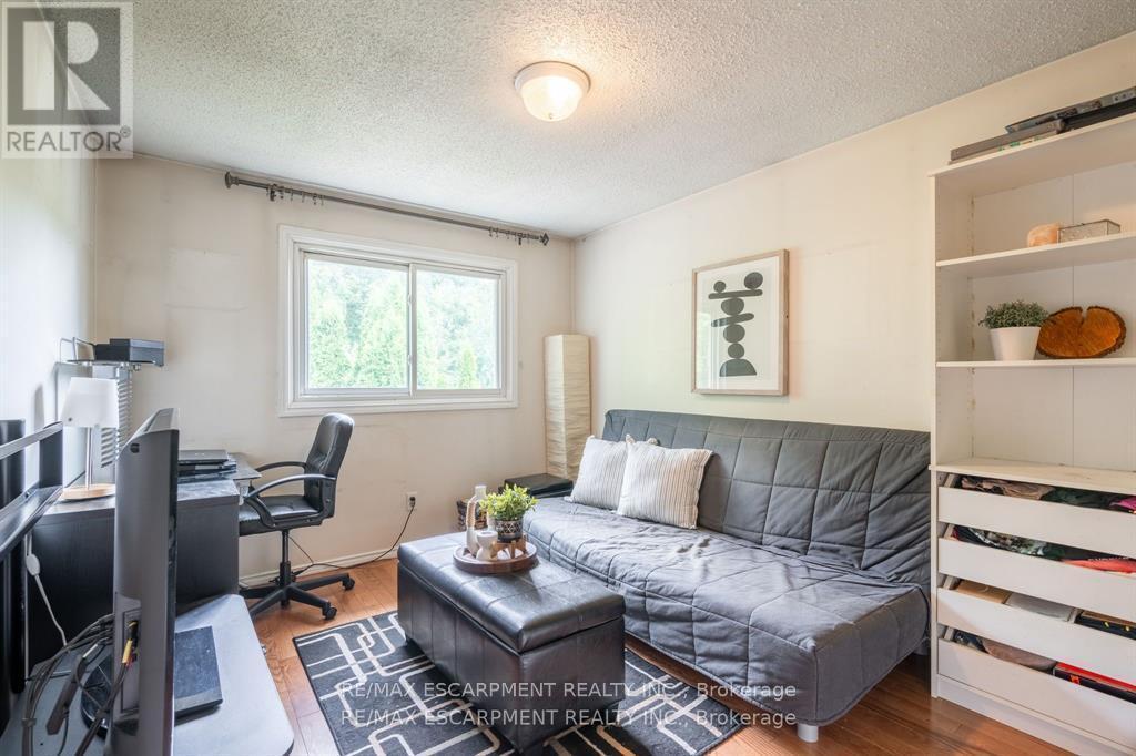 16 Flamingo Drive, Hamilton, ON - Indoor Photo Showing Other Room