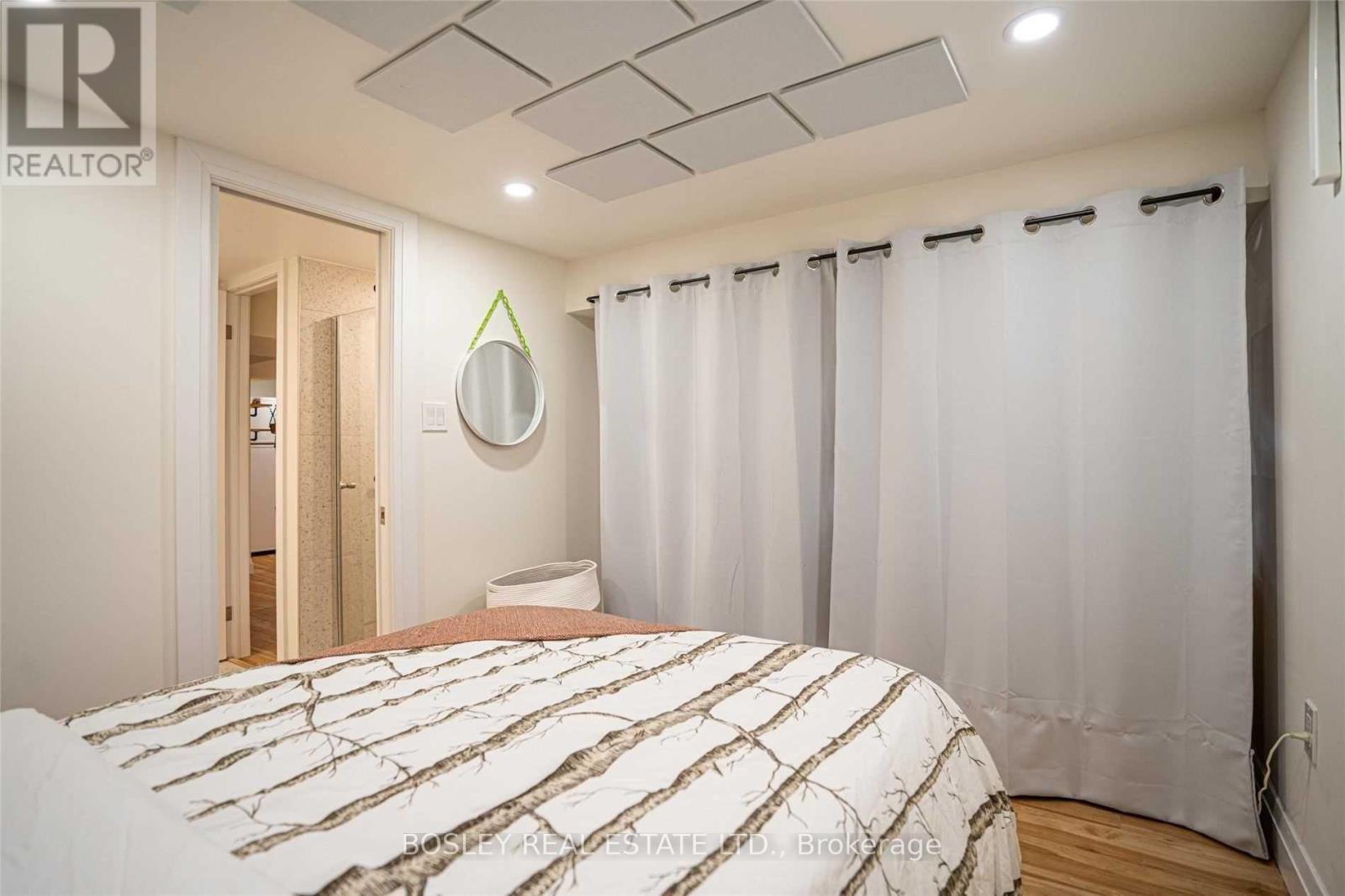 Lower - 7 Colfax Street, Toronto, ON - Indoor Photo Showing Bedroom