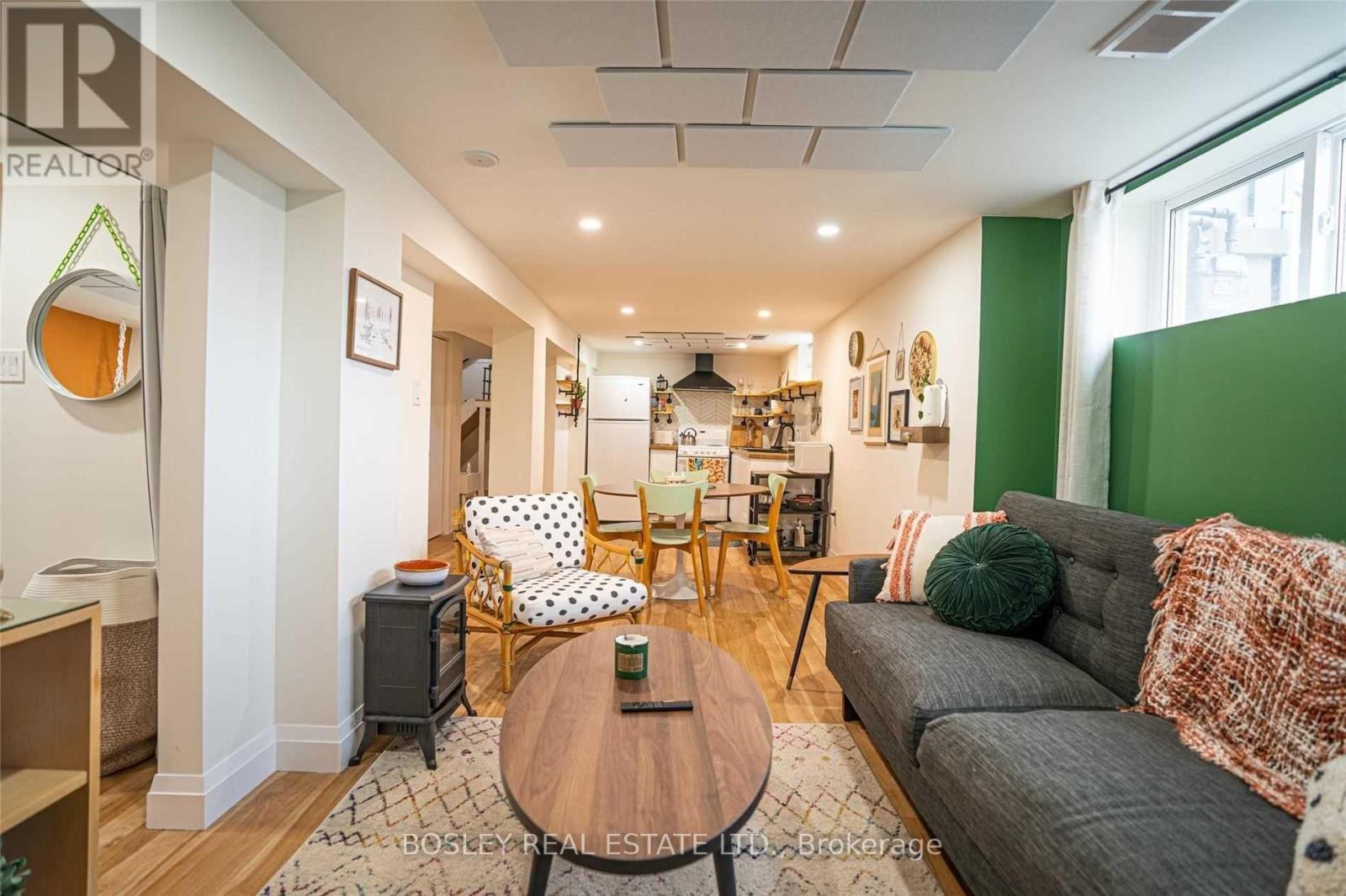 Lower - 7 Colfax Street, Toronto, ON - Indoor