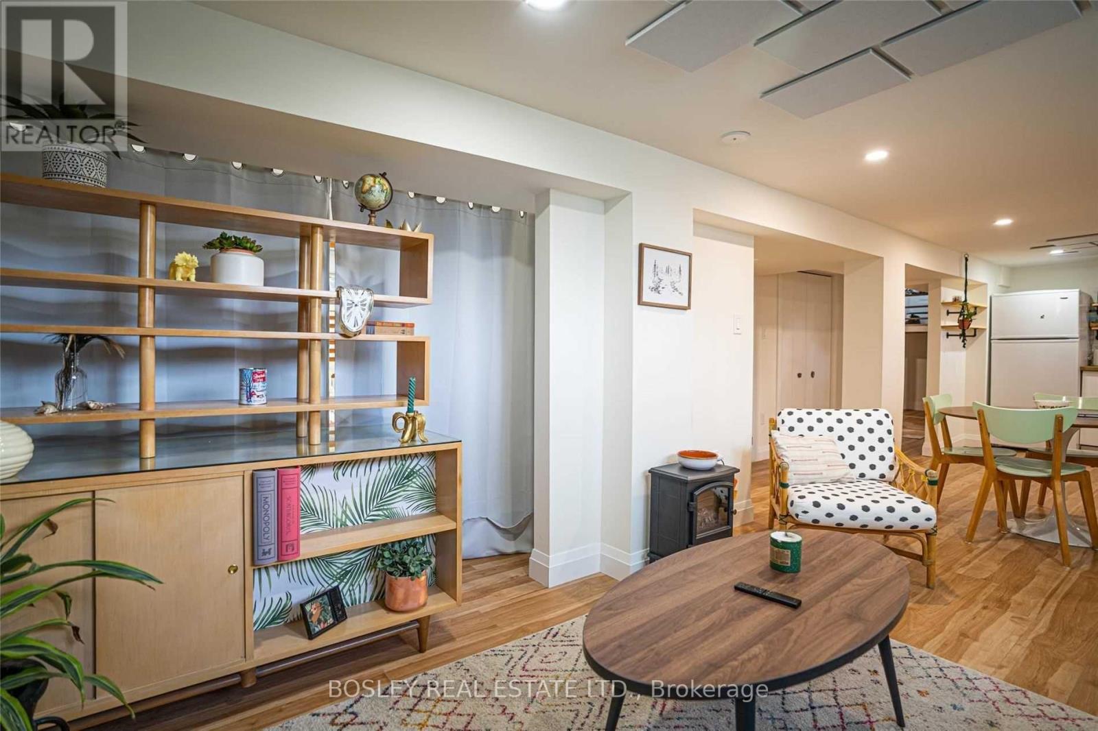 Lower - 7 Colfax Street, Toronto, ON - Indoor