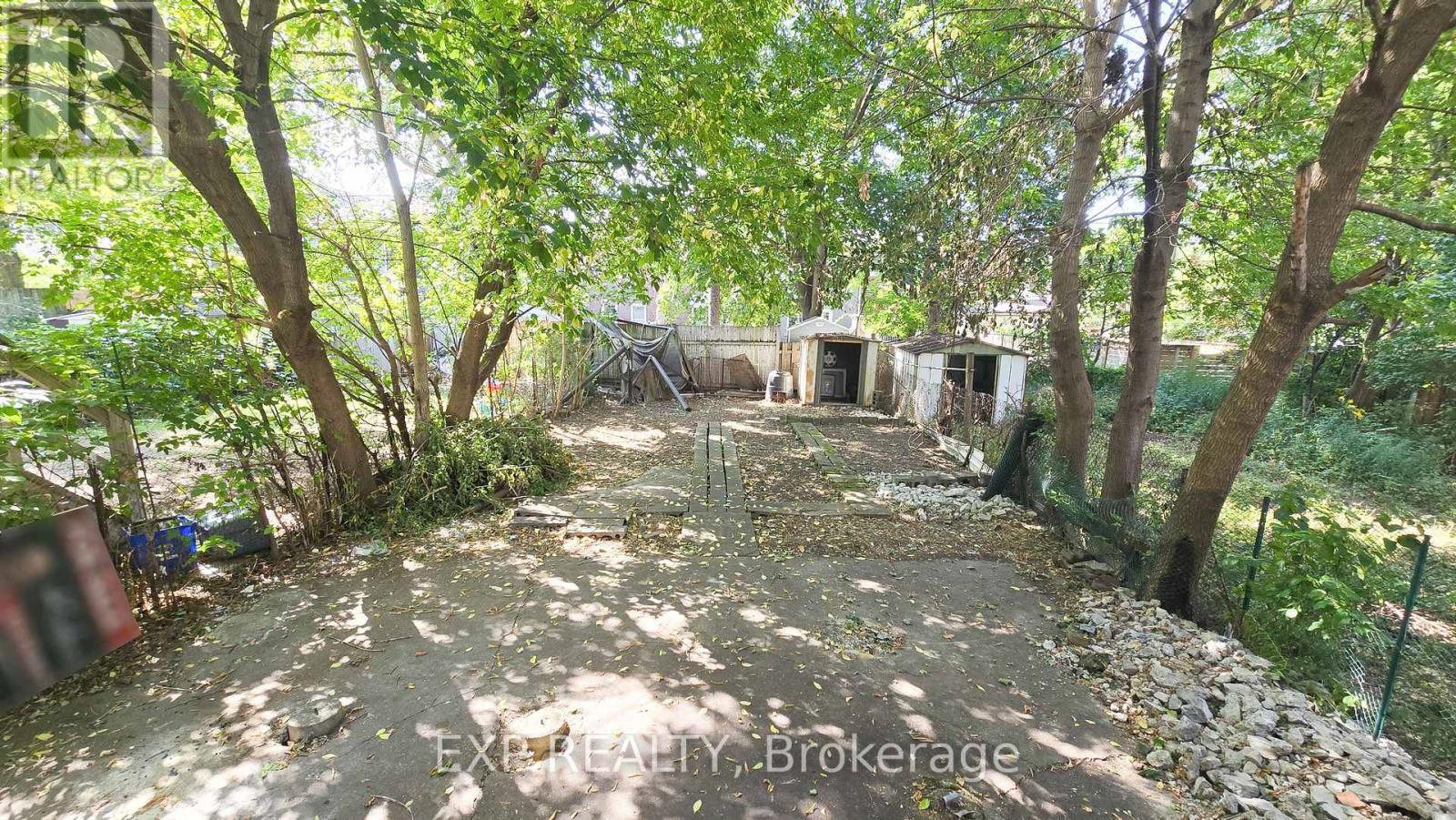 455 Main Street W, Hamilton, ON - Outdoor