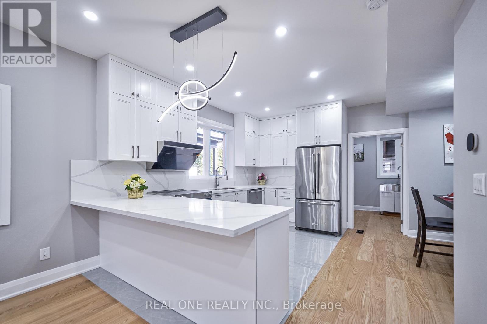 157 Glenholme Avenue, Toronto, ON - Indoor Photo Showing Kitchen With Stainless Steel Kitchen