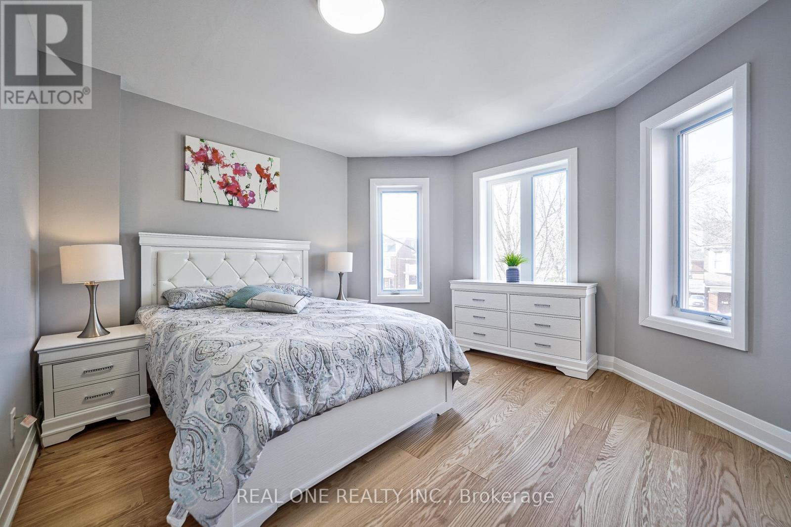 157 Glenholme Avenue, Toronto, ON - Indoor Photo Showing Bedroom