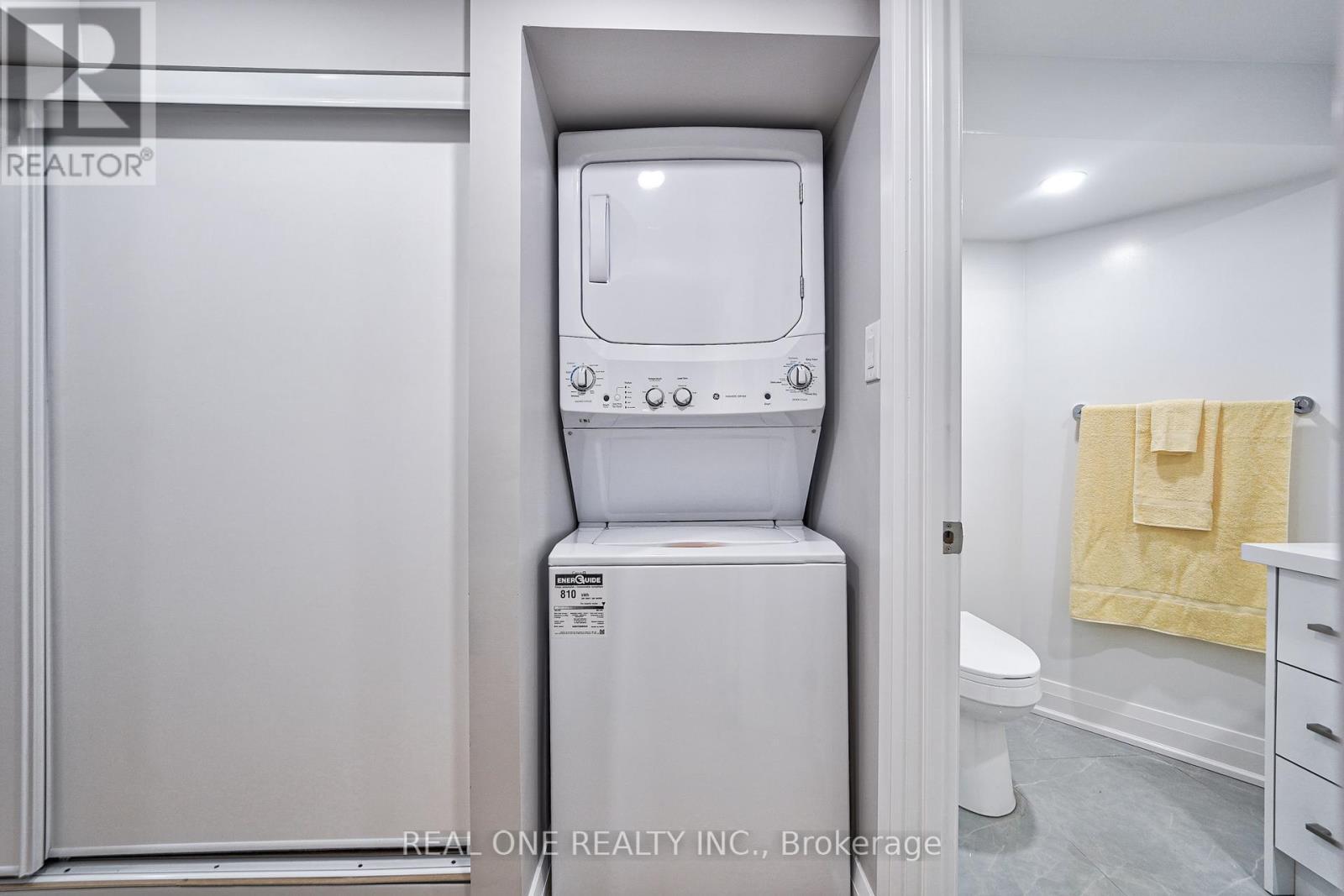 157 Glenholme Avenue, Toronto, ON - Indoor Photo Showing Laundry Room