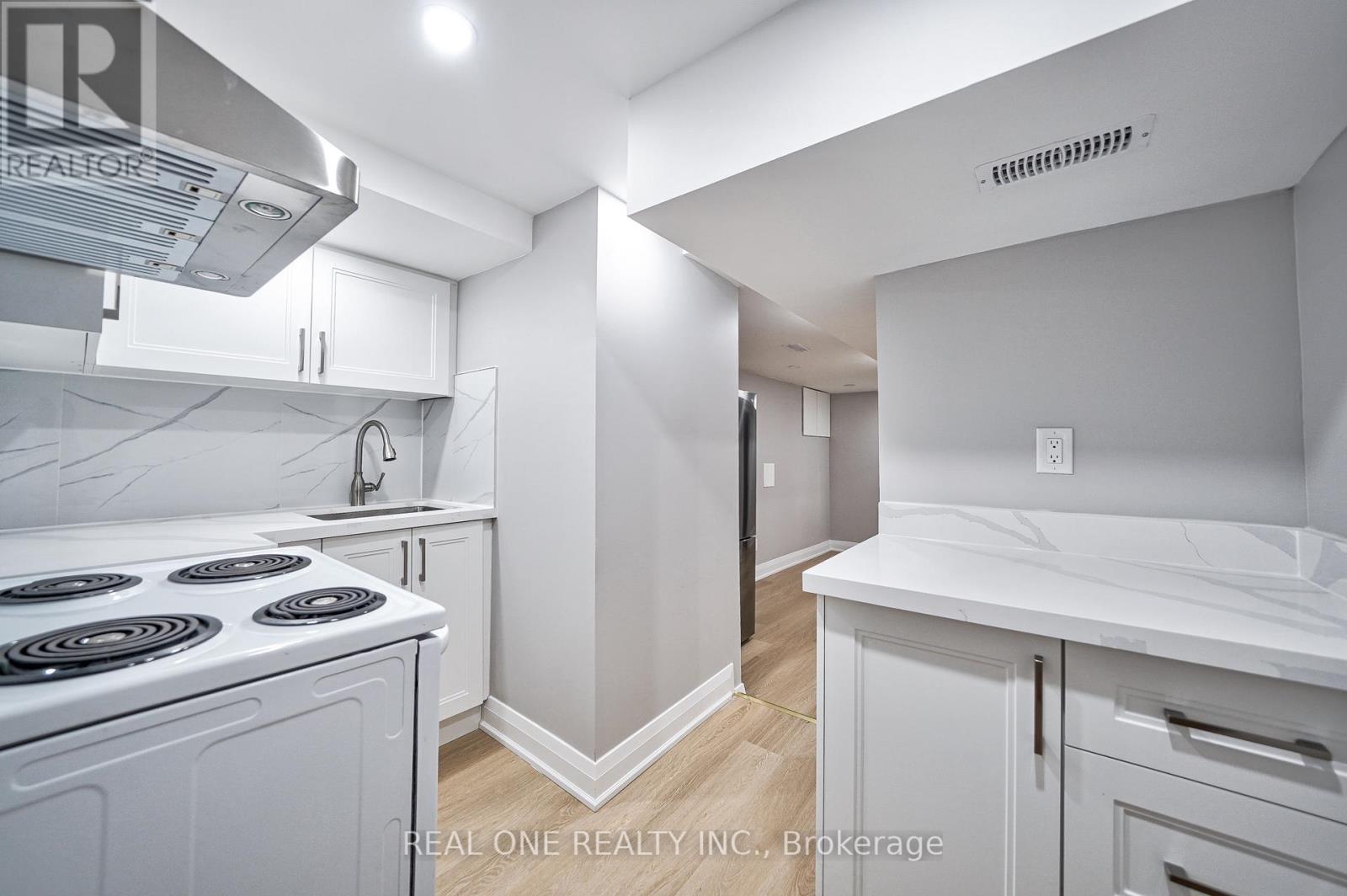 157 Glenholme Avenue, Toronto, ON - Indoor Photo Showing Kitchen