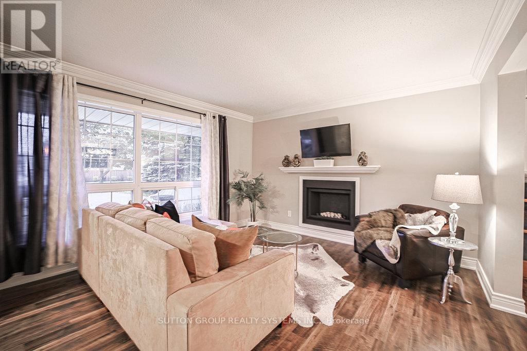 160 Allan Drive, Caledon, ON - Indoor Photo Showing Living Room With Fireplace