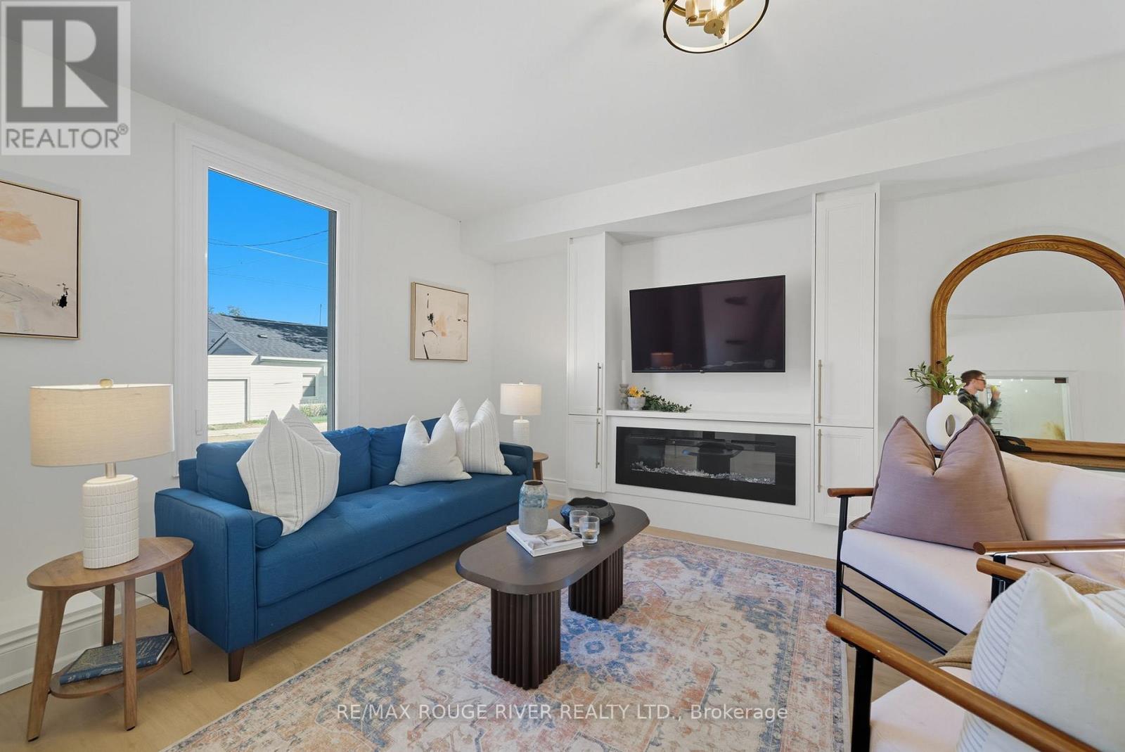 351 John Street, Cobourg, ON - Indoor Photo Showing Living Room With Fireplace