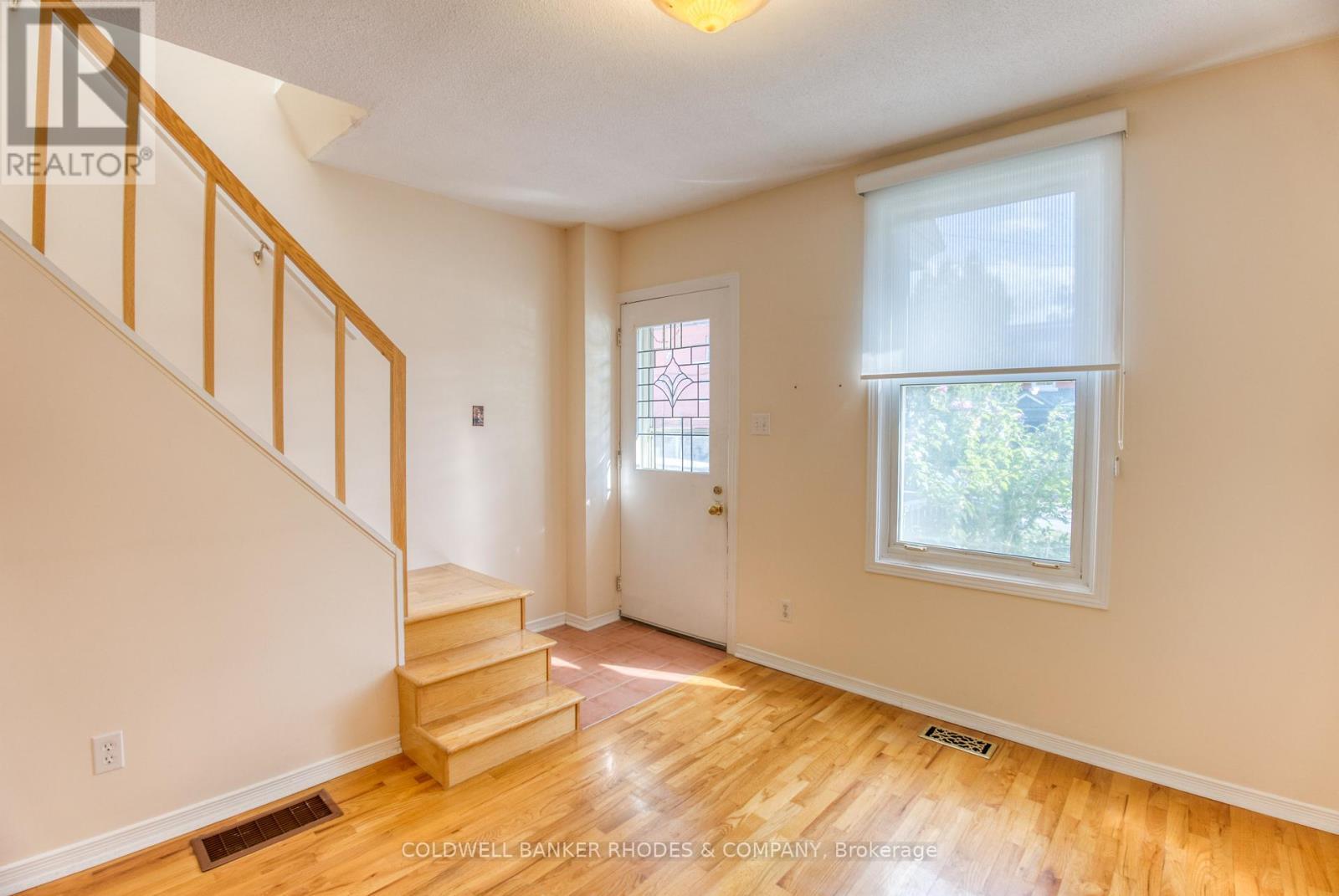 129 Elm Street, Ottawa, ON - Indoor Photo Showing Other Room