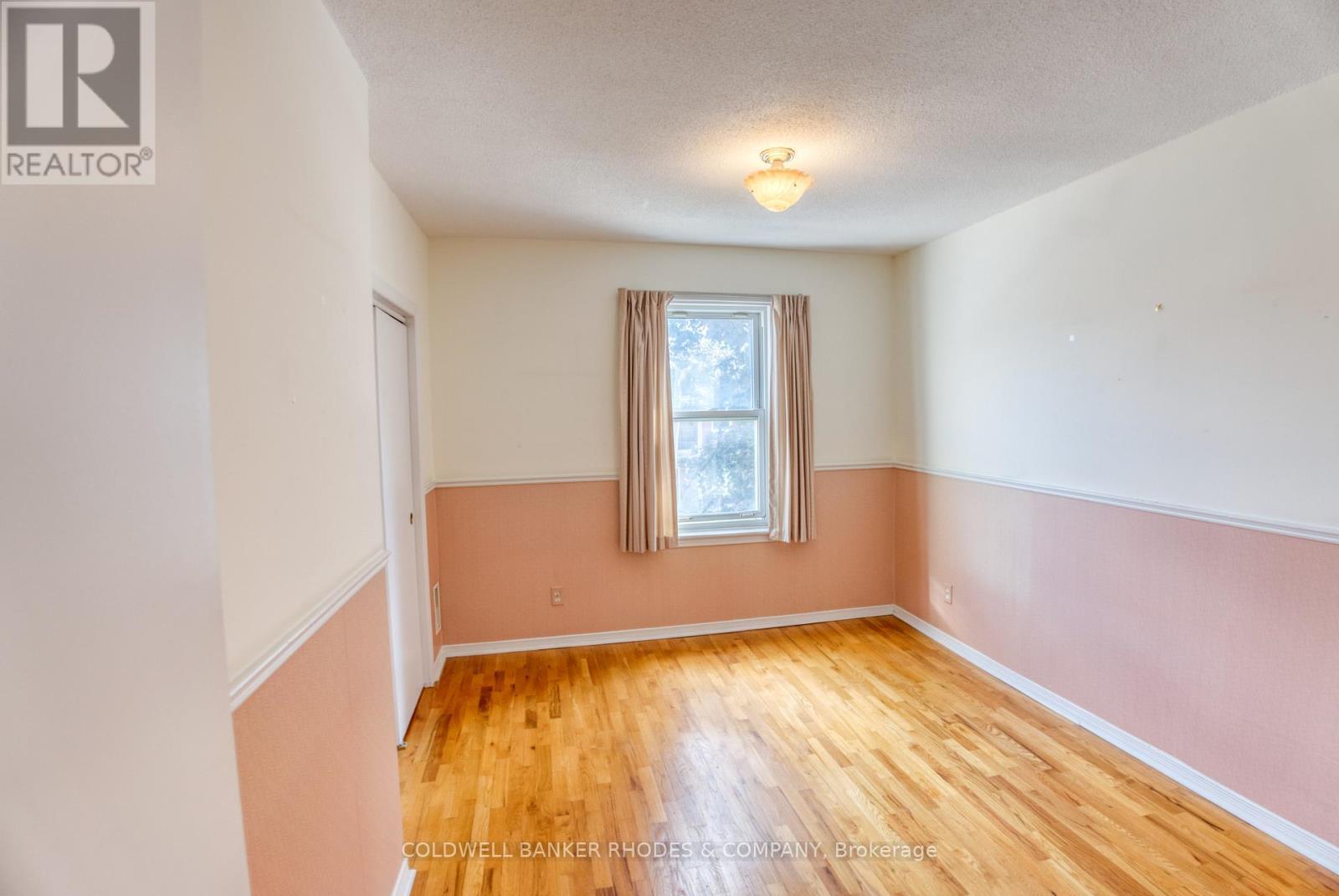 129 Elm Street, Ottawa, ON - Indoor Photo Showing Other Room