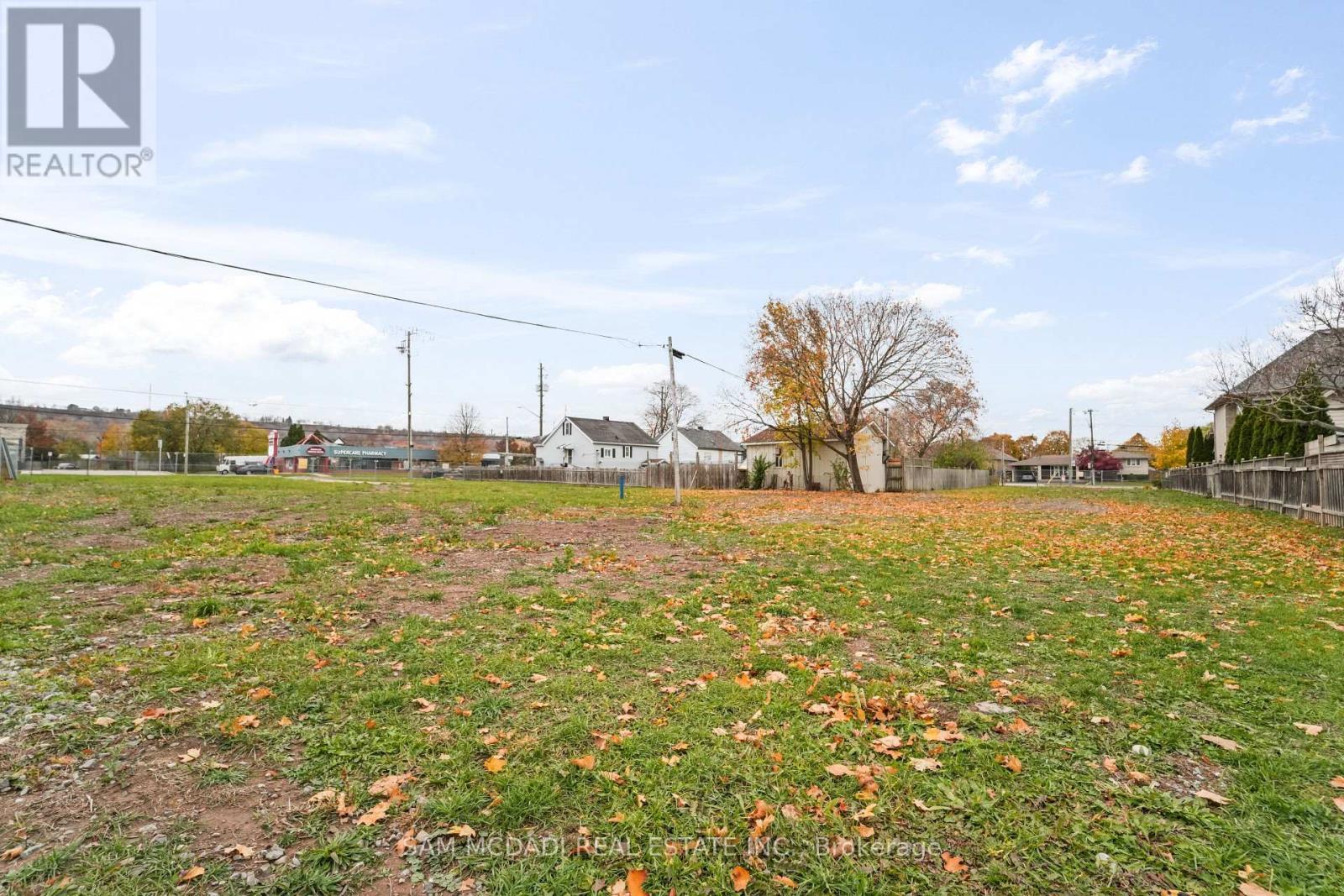 423 Highway 8 Highway, Hamilton, ON