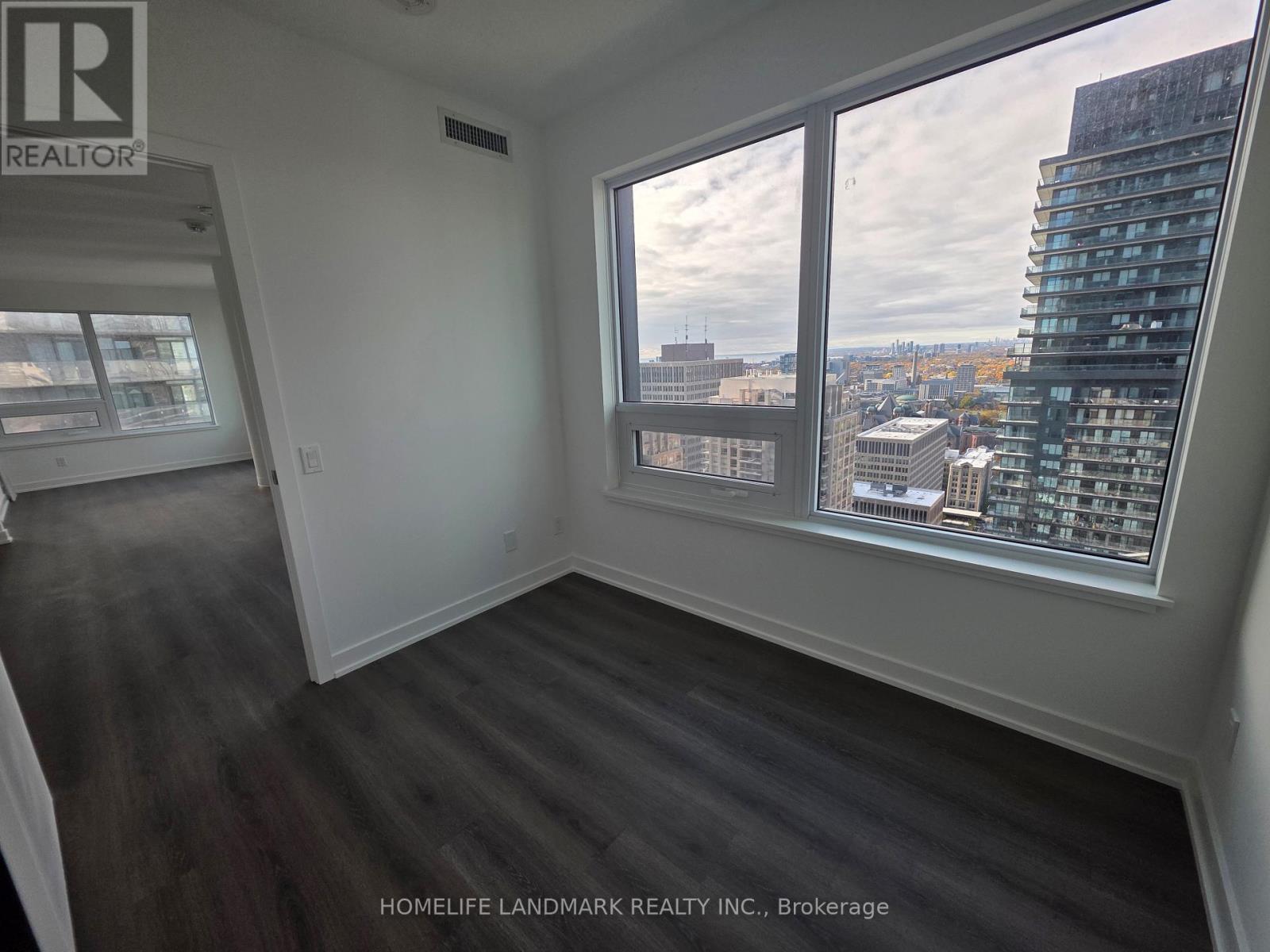 3916 - 8 Wellesley Street W, Toronto, ON - Indoor Photo Showing Other Room