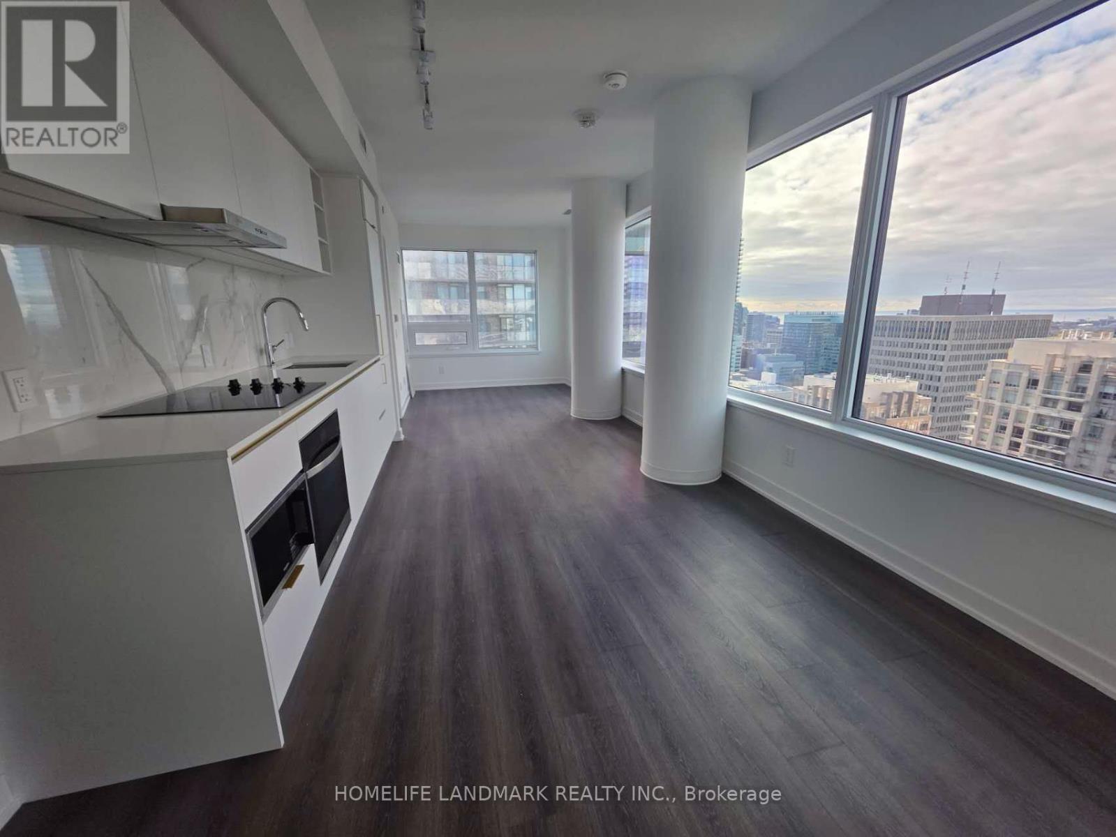 3916 - 8 Wellesley Street W, Toronto, ON - Indoor Photo Showing Kitchen