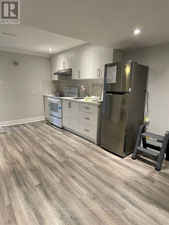 Bsmt - 922 Ernest Cousins Circle, Newmarket, ON - Indoor Photo Showing Kitchen