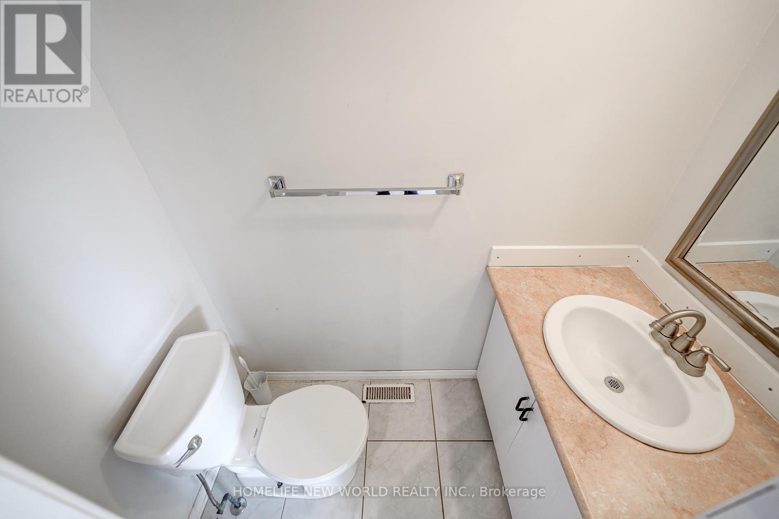 1St & 2Nd - 31 Spangler Road, Markham, ON - Indoor Photo Showing Bathroom