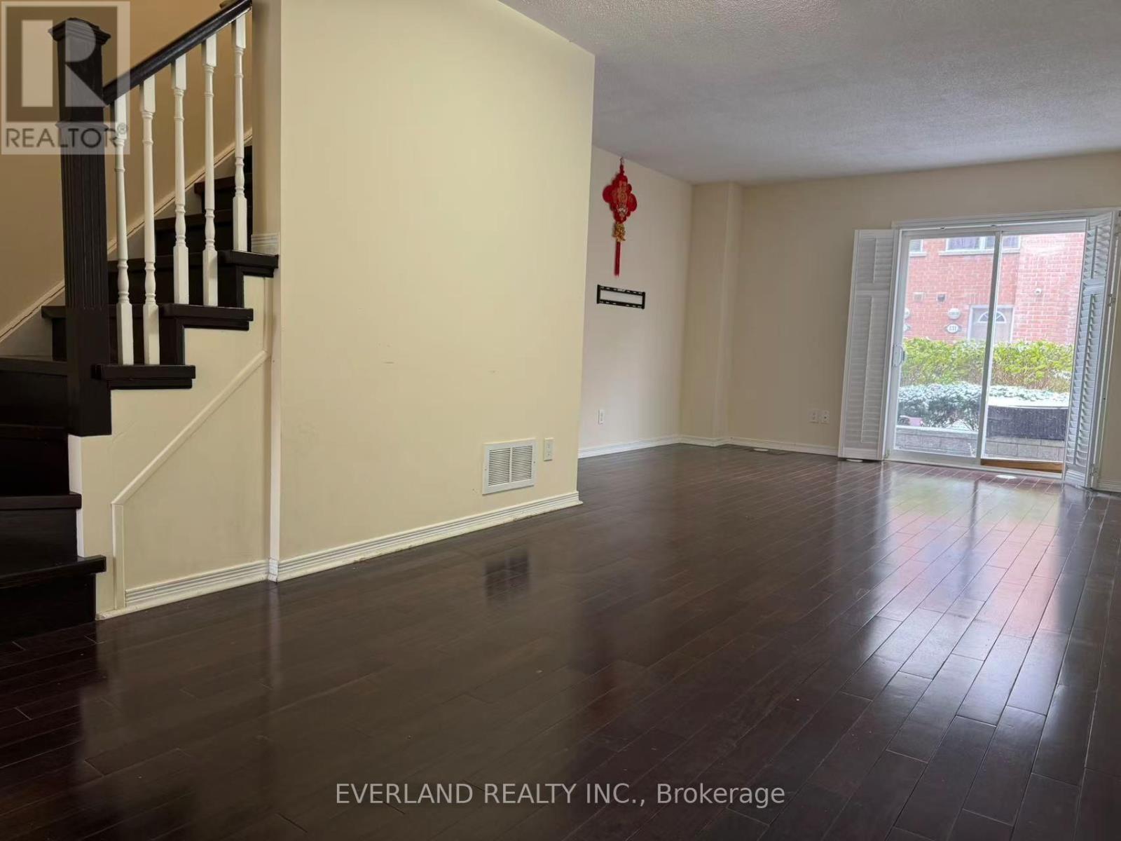 30 Faithful Way, Markham, ON - Indoor Photo Showing Other Room