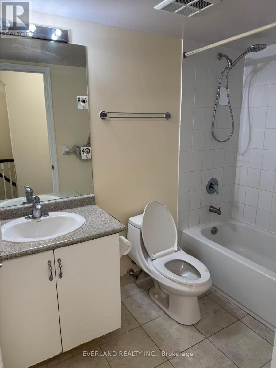 30 Faithful Way, Markham, ON - Indoor Photo Showing Bathroom