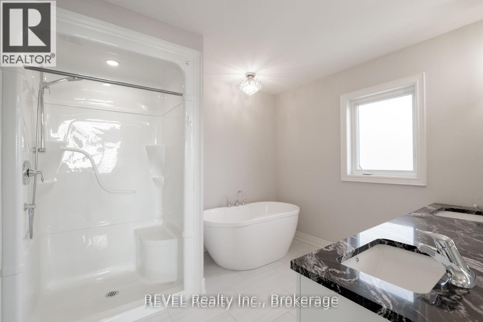 Upper - 202 Viger Drive, Welland (Lincoln/Crowland), ON - Indoor Photo Showing Bathroom