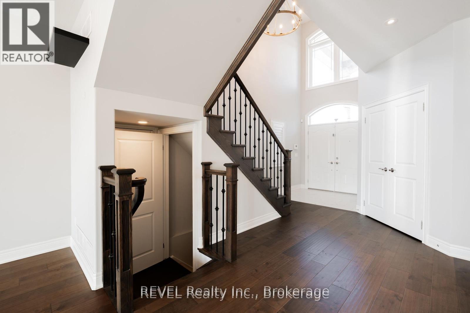 Upper - 202 Viger Drive, Welland (Lincoln/Crowland), ON - Indoor Photo Showing Other Room