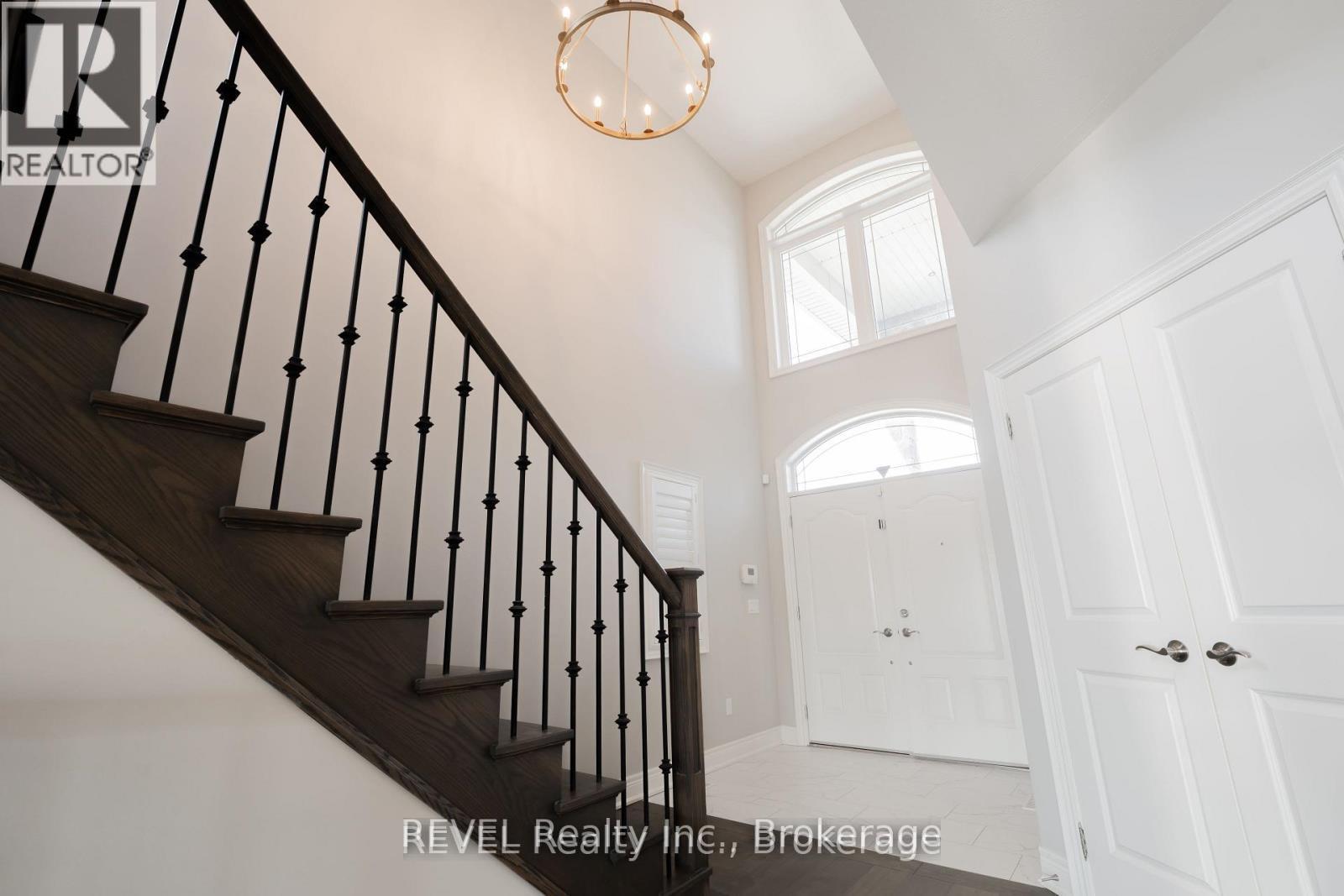 Upper - 202 Viger Drive, Welland (Lincoln/Crowland), ON - Indoor Photo Showing Other Room