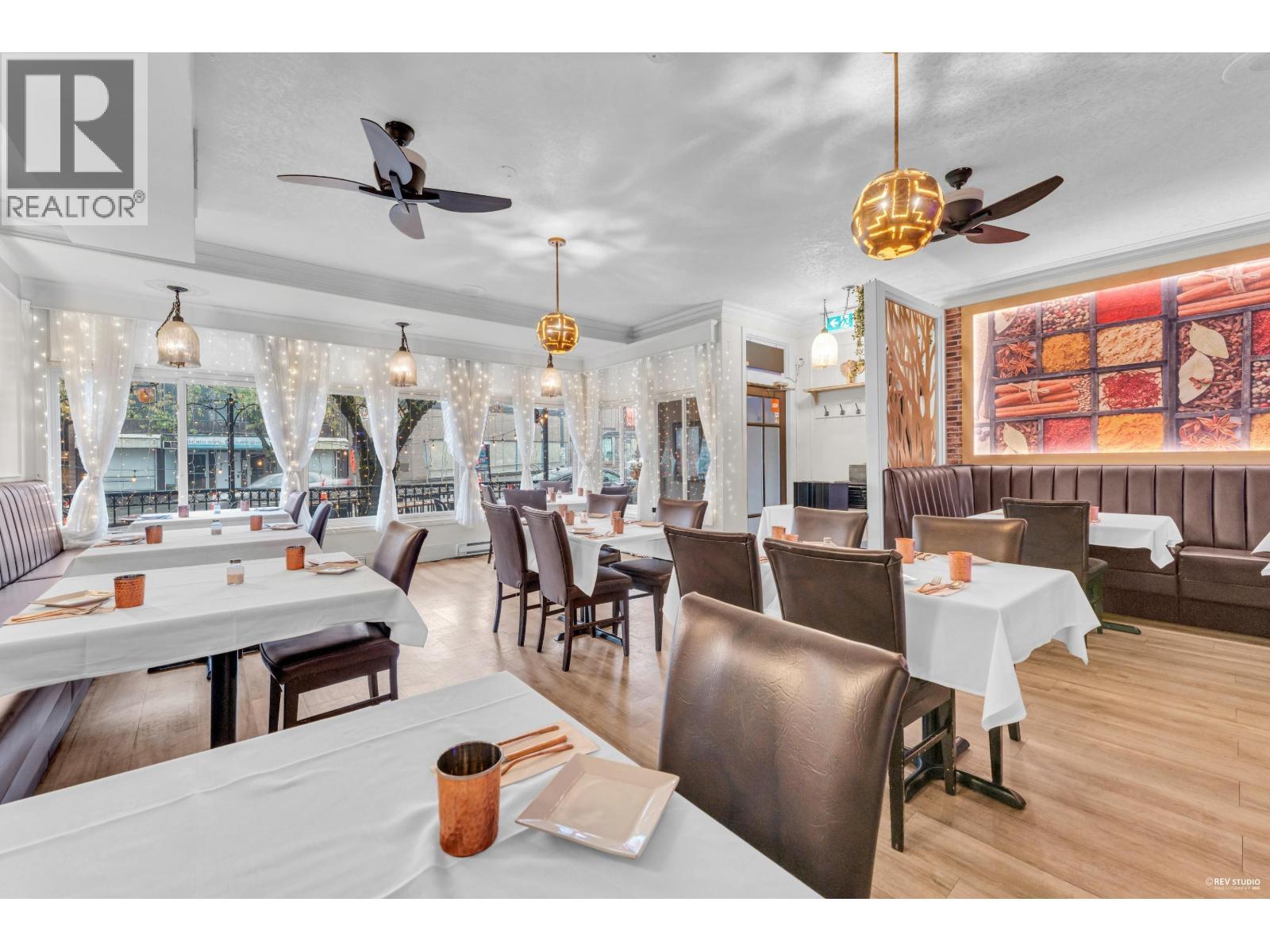 4473 W 10Th Avenue, Vancouver, BC