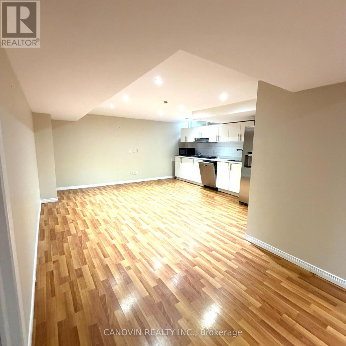 23 - 46 Misty Well Drive, Richmond Hill, ON - Indoor Photo Showing Other Room