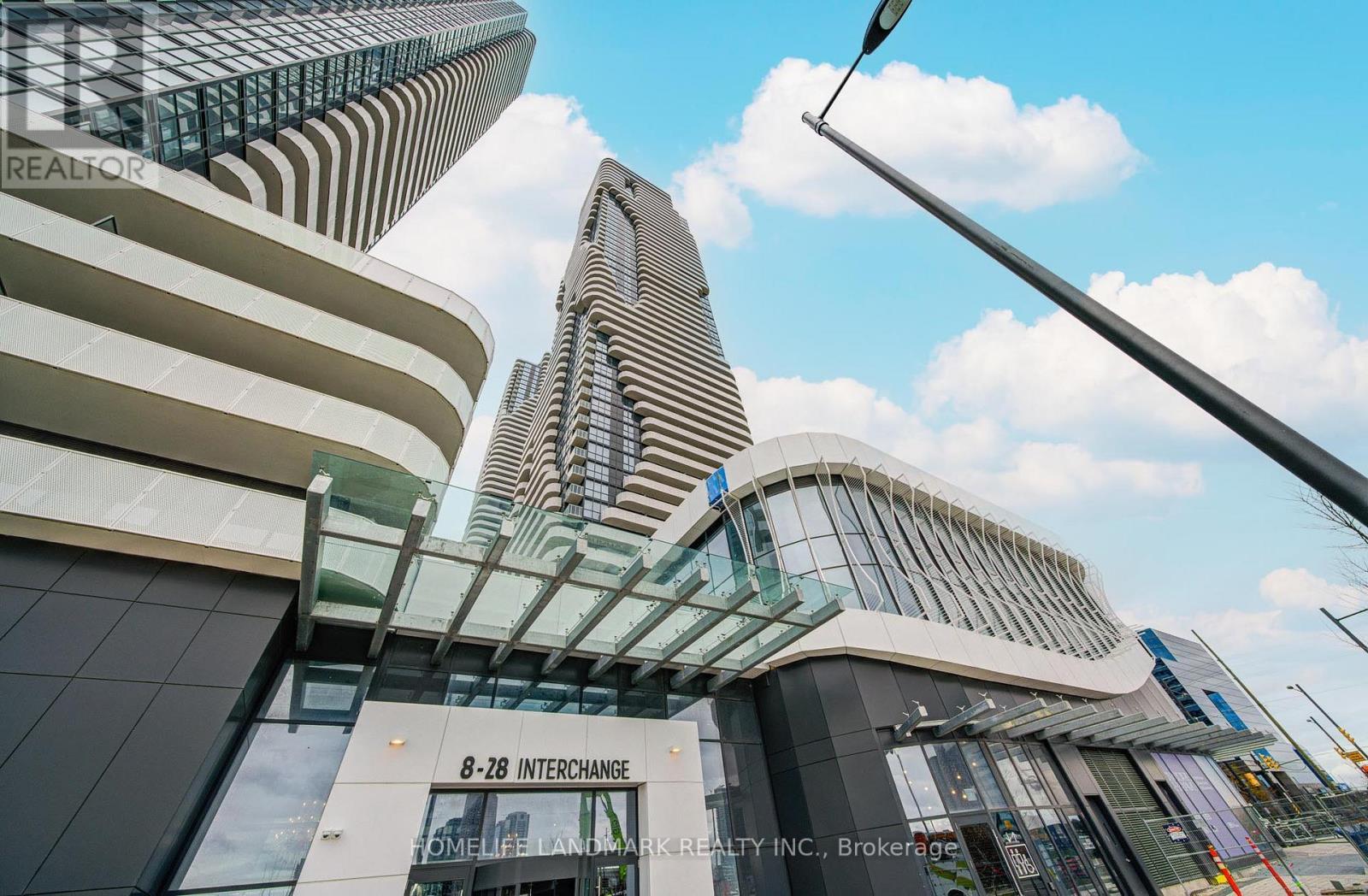 1510 - 8 Interchange Way, Vaughan, ON - Outdoor