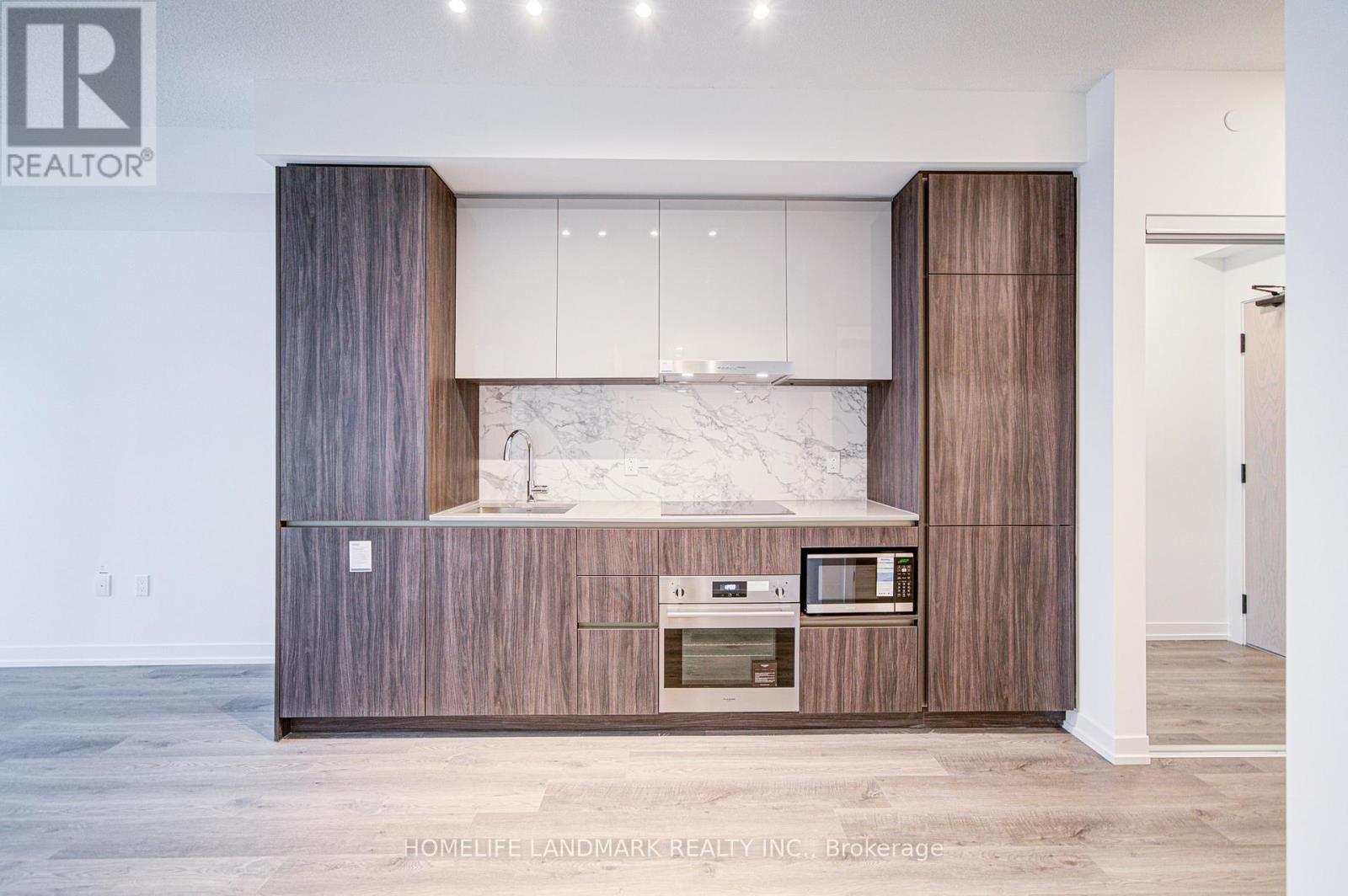 1510 - 8 Interchange Way, Vaughan, ON - Photo Showing Other Room