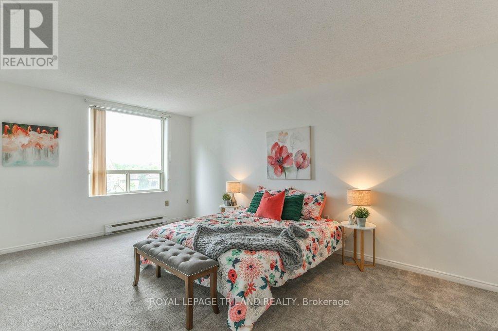 505 - 500 Talbot Street, London East (East F), ON - Indoor Photo Showing Bedroom
