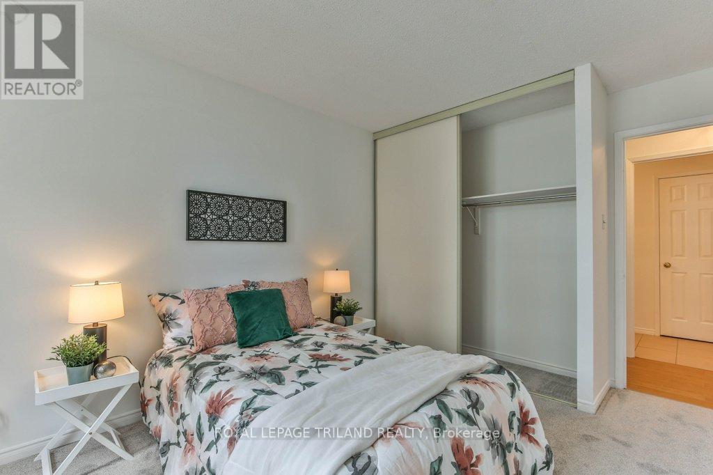 505 - 500 Talbot Street, London East (East F), ON - Indoor Photo Showing Bedroom