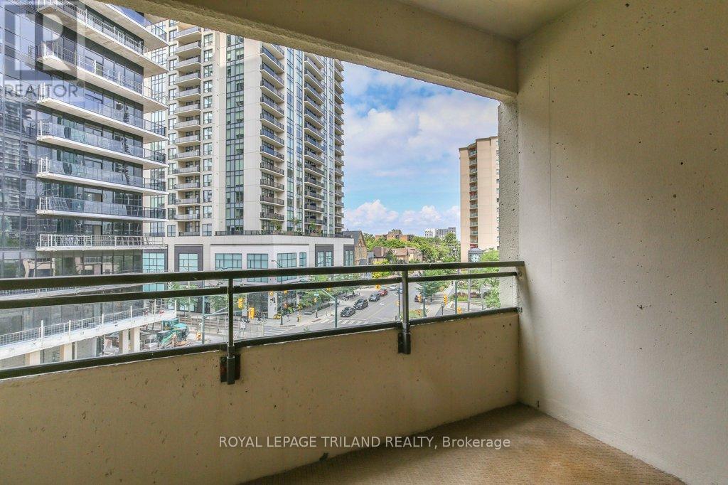 505 - 500 Talbot Street, London East (East F), ON - Outdoor With Balcony