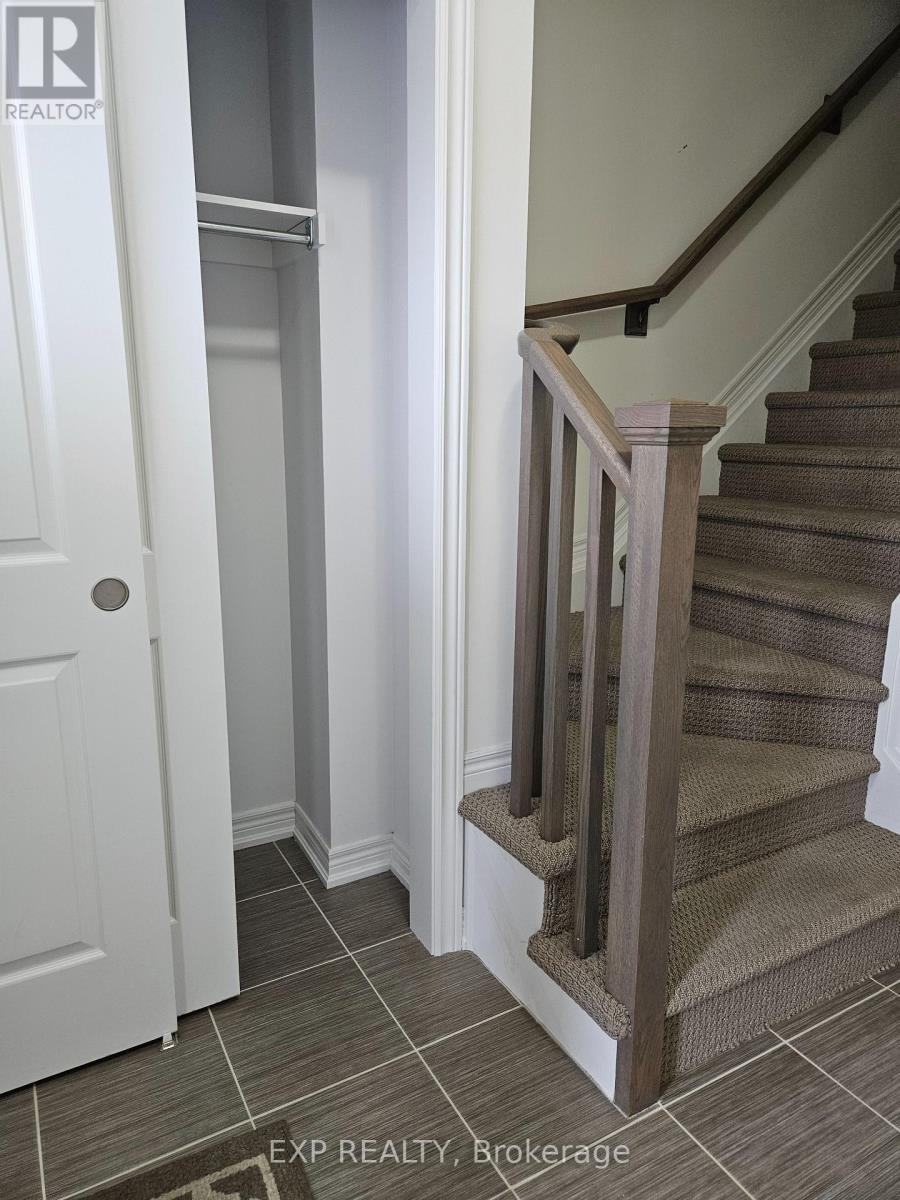 180 Sunflower Place, Welland, ON - Indoor Photo Showing Other Room