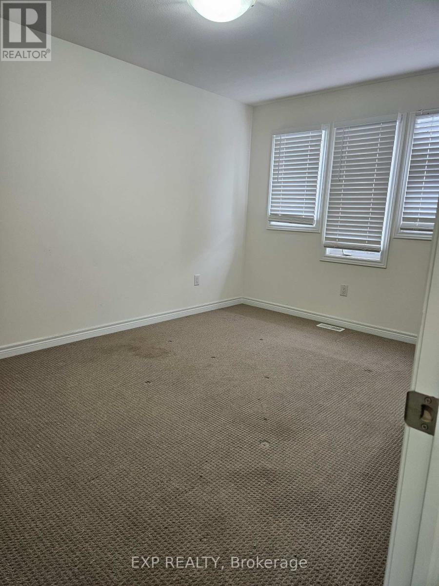 180 Sunflower Place, Welland, ON - Indoor Photo Showing Other Room