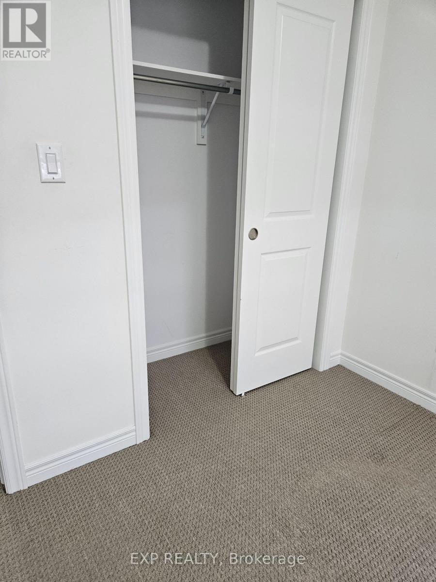 180 Sunflower Place, Welland, ON - Indoor Photo Showing Other Room