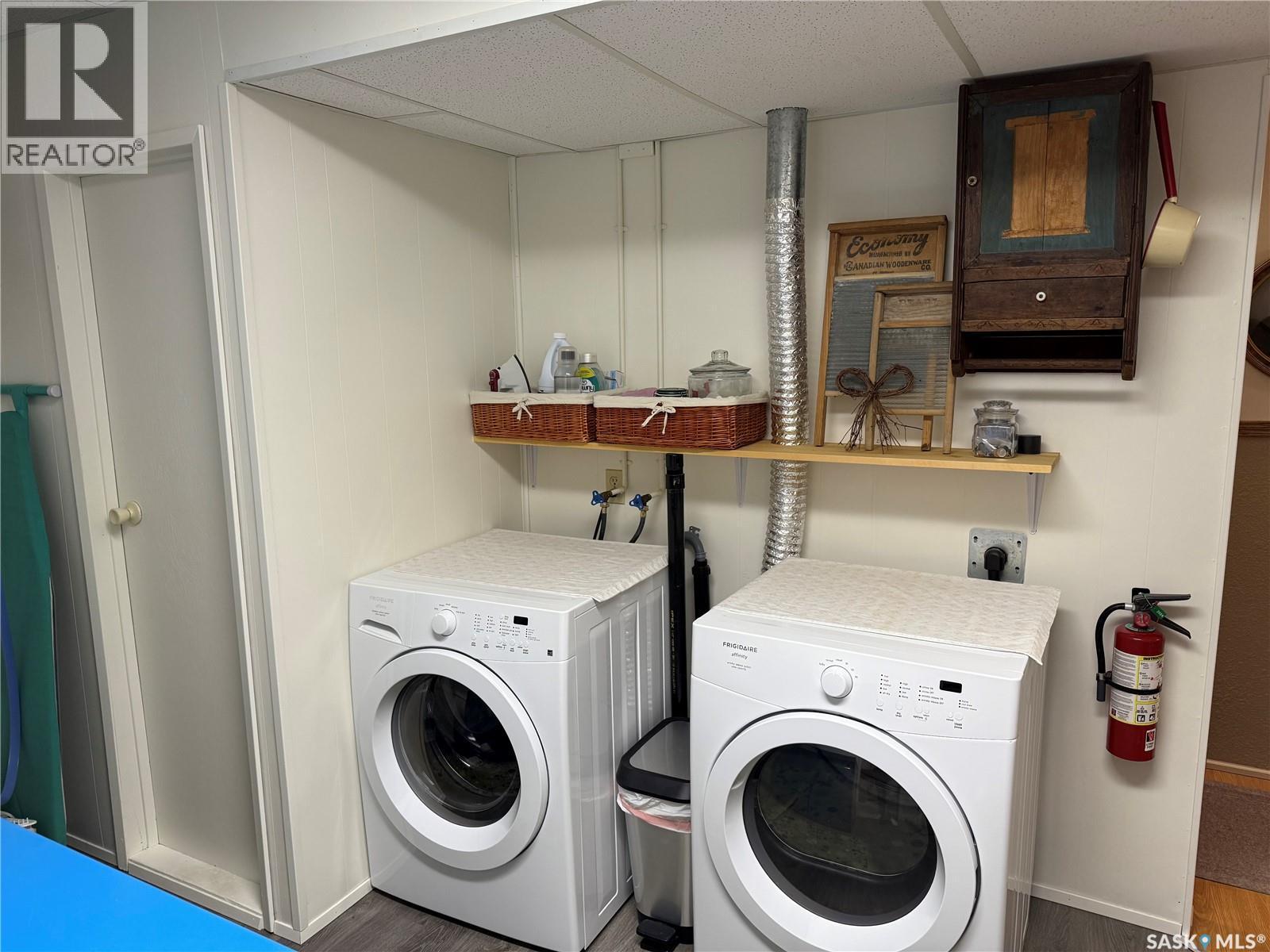 421 Logan Avenue, White Fox, SK - Indoor Photo Showing Laundry Room