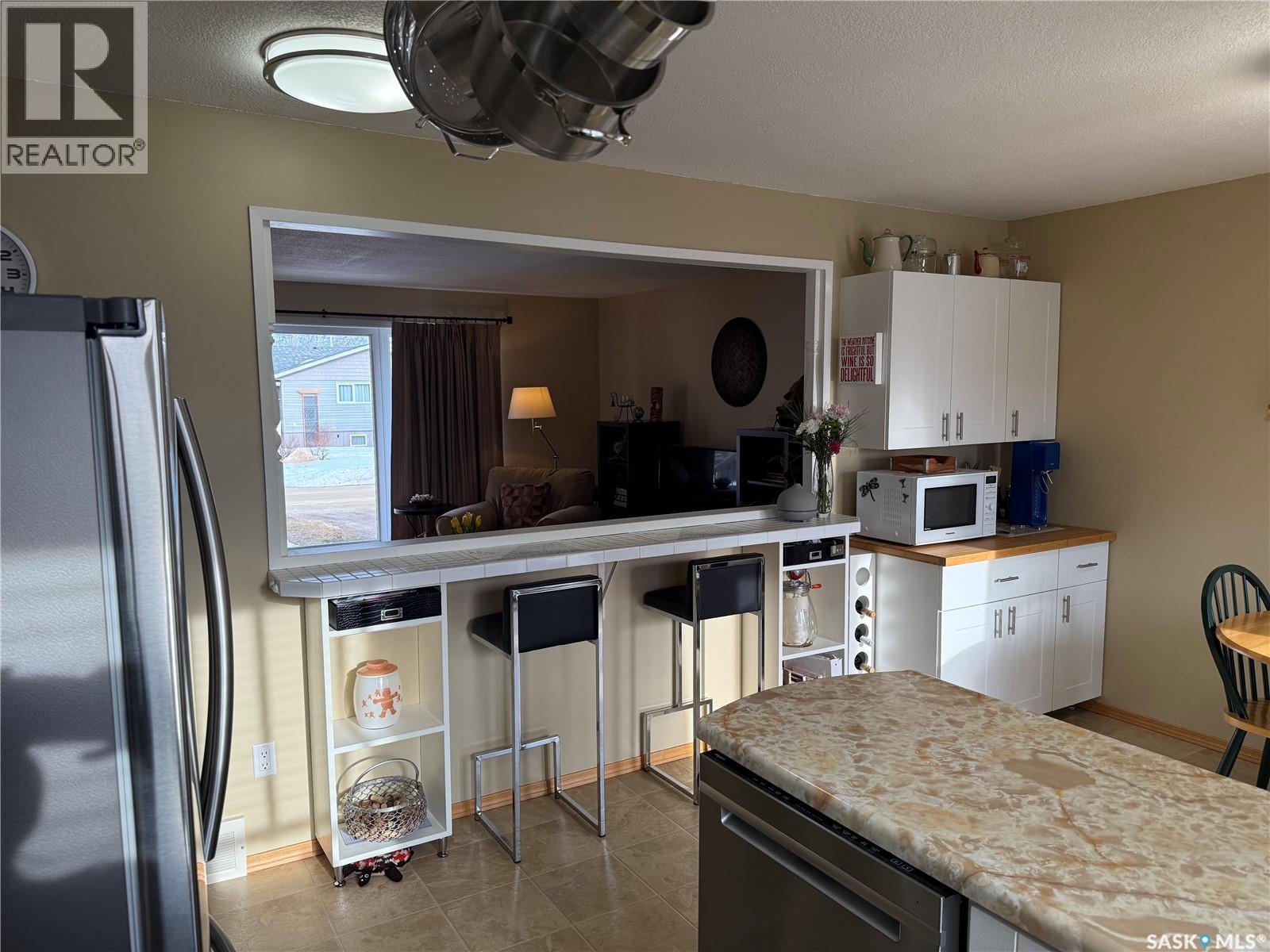 421 Logan Avenue, White Fox, SK - Indoor Photo Showing Kitchen