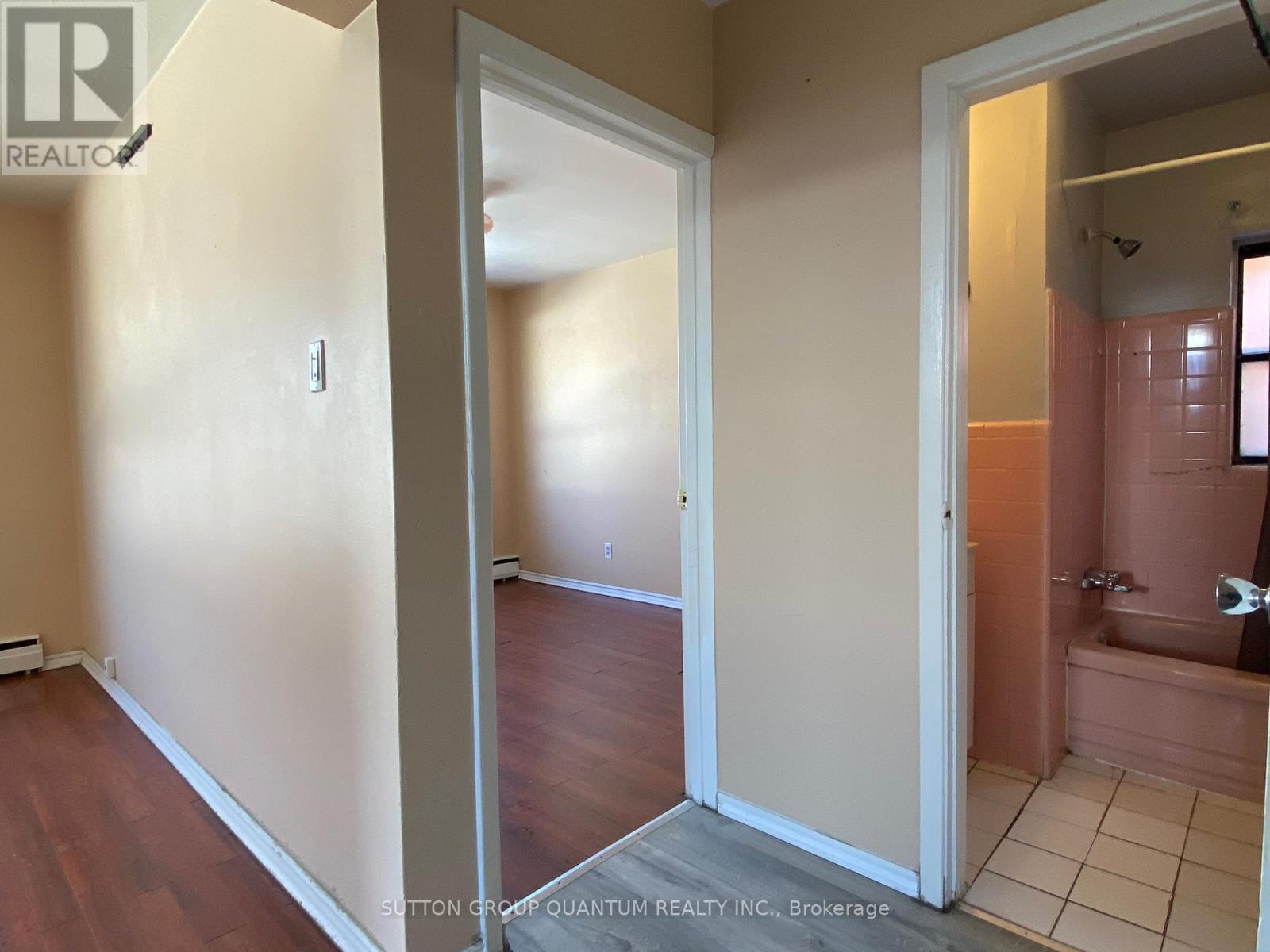 #2 - 25A Milton Street, Toronto, ON - Indoor Photo Showing Other Room