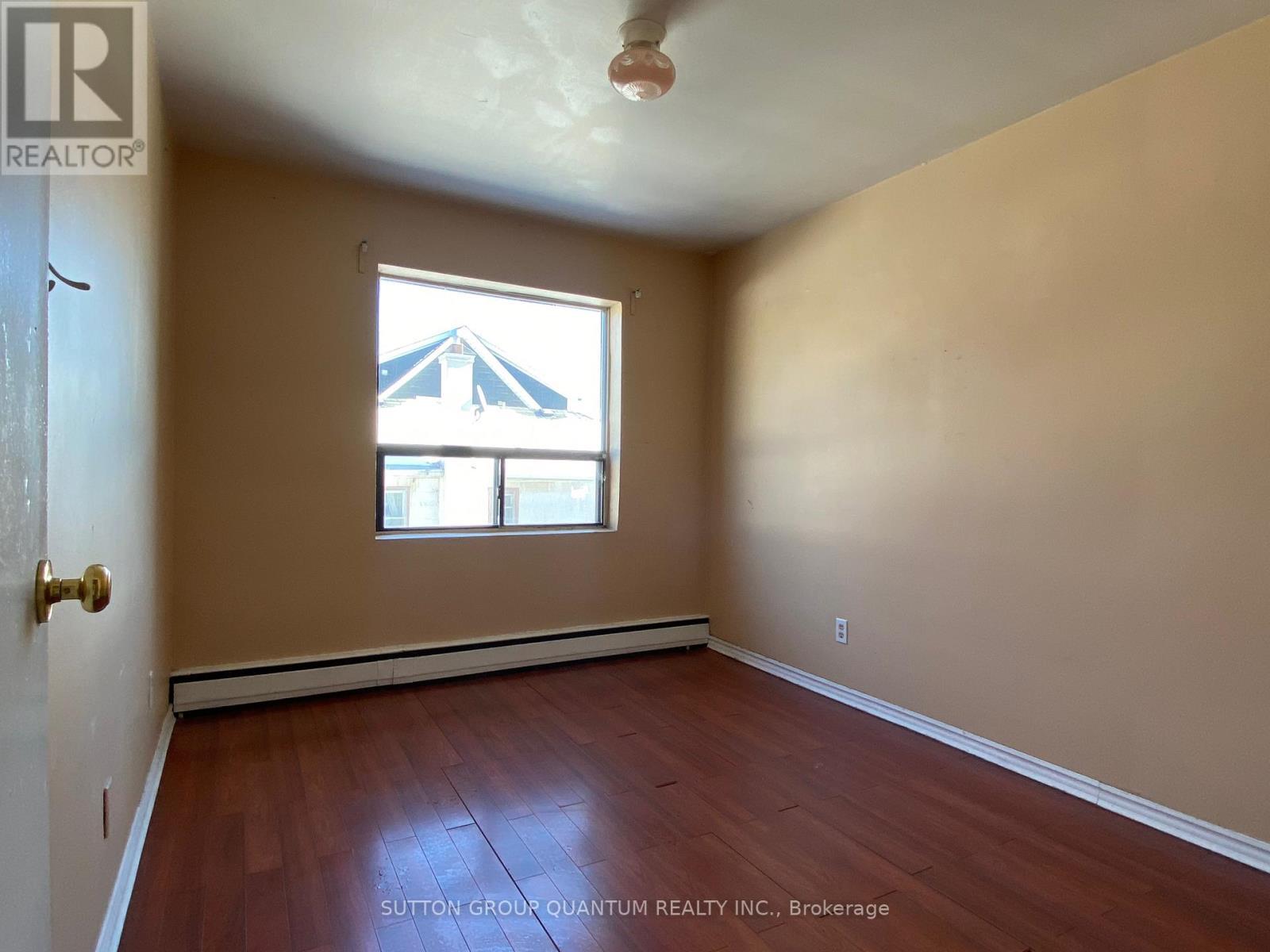 #2 - 25A Milton Street, Toronto, ON - Indoor Photo Showing Other Room