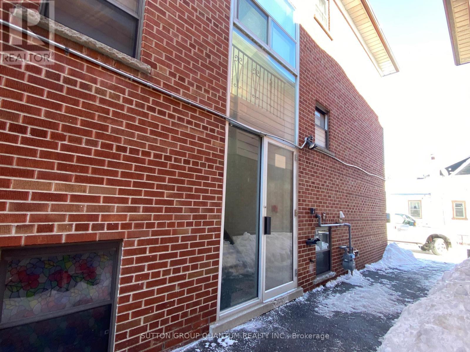 #2 - 25A Milton Street, Toronto, ON - With Exterior