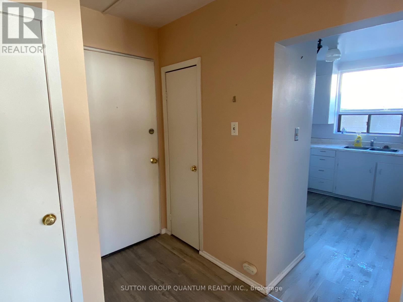 #2 - 25A Milton Street, Toronto, ON - Indoor Photo Showing Other Room