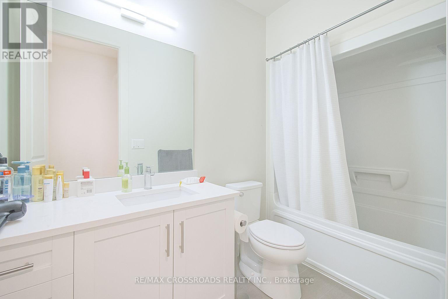 404 - 233 Watson Avenue, Windsor, ON - Indoor Photo Showing Bathroom