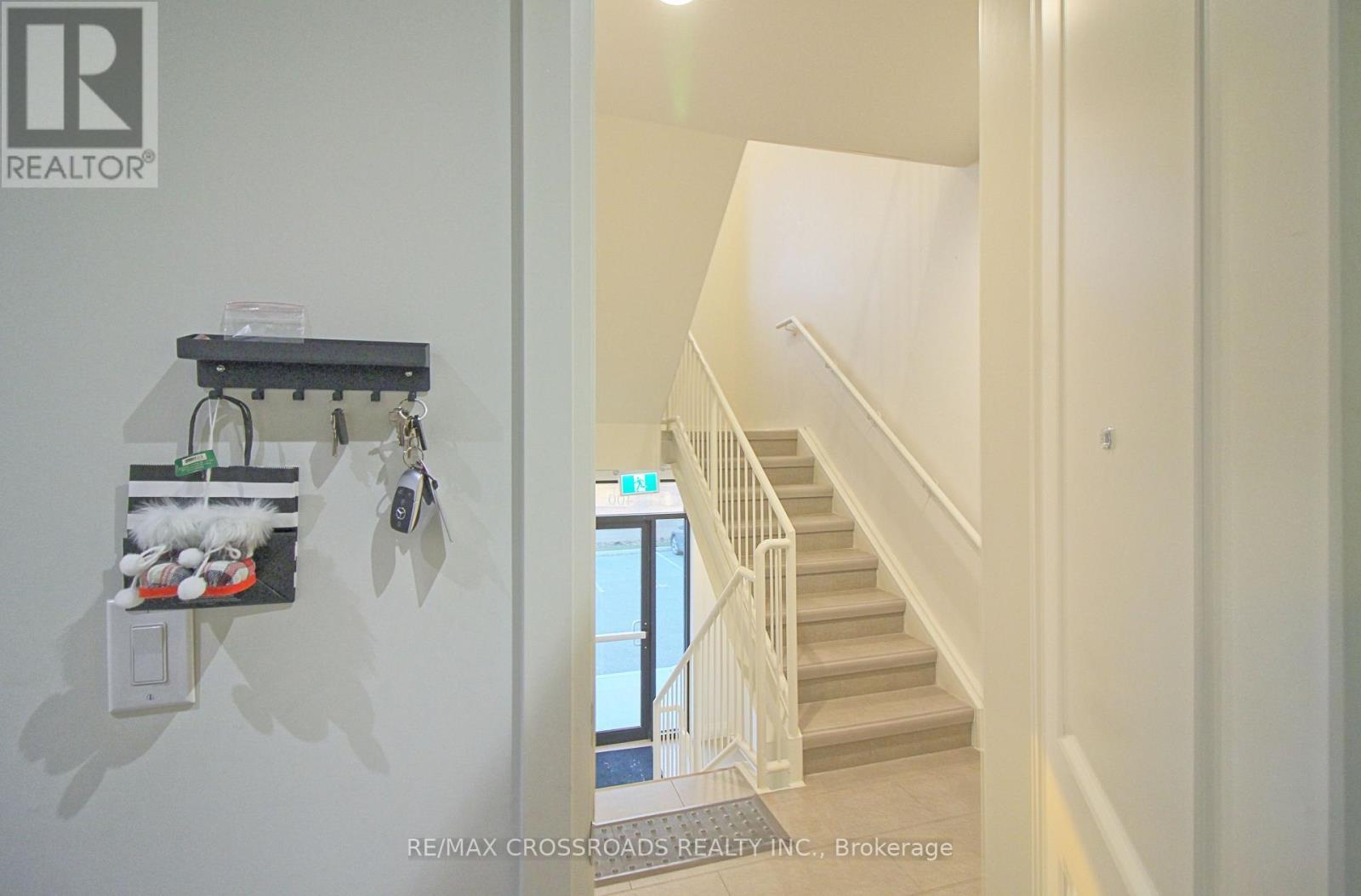 404 - 233 Watson Avenue, Windsor, ON - Indoor Photo Showing Other Room