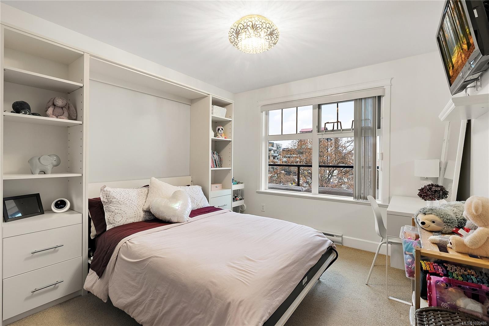 407-2881 Peatt Rd, Langford, BC - Indoor Photo Showing Bedroom