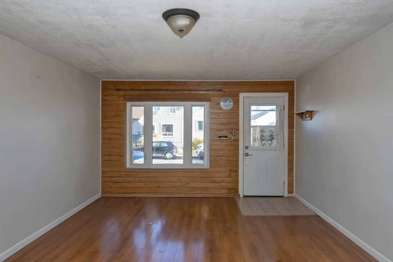 535 Mcbain Street, Thunder Bay, ON - Indoor Photo Showing Other Room