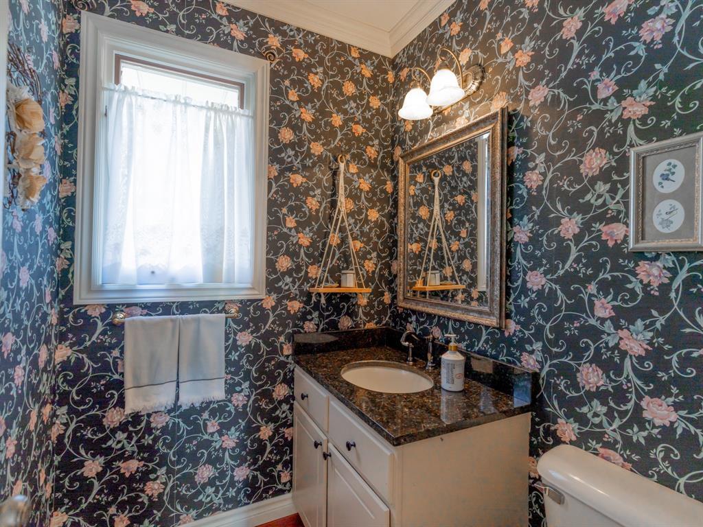 304 Edgewood Street, Sarnia, ON