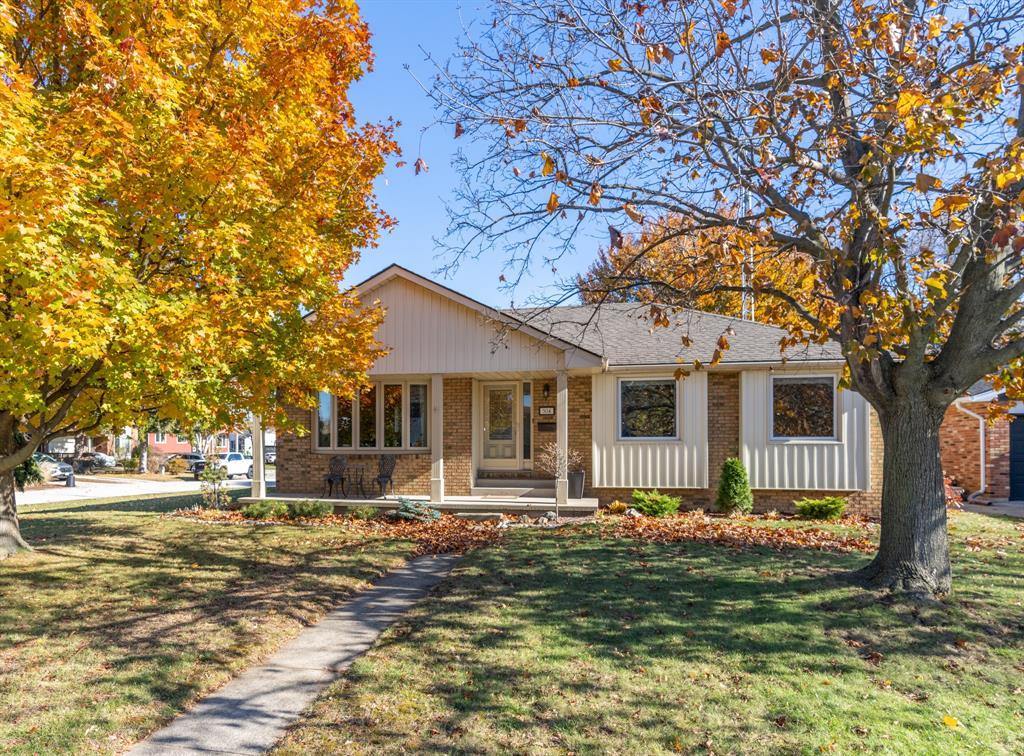 304 Edgewood Street, Sarnia, ON