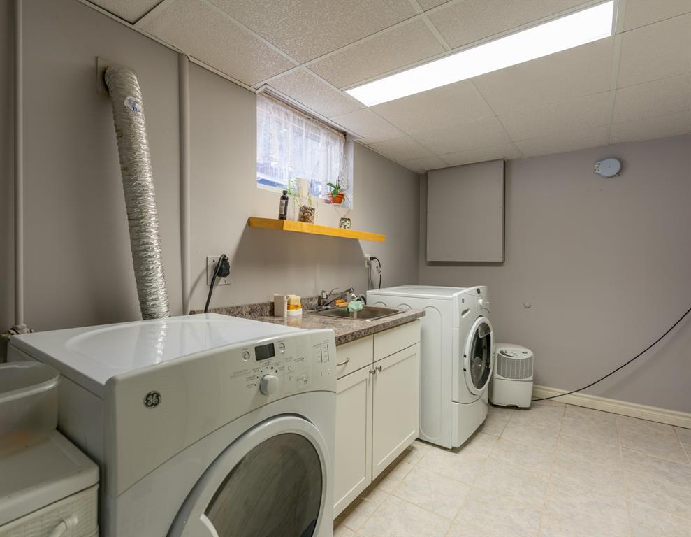 304 Edgewood Street, Sarnia, ON