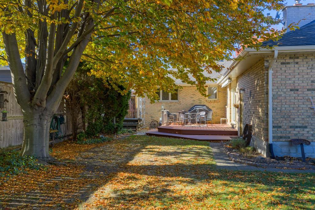 304 Edgewood Street, Sarnia, ON