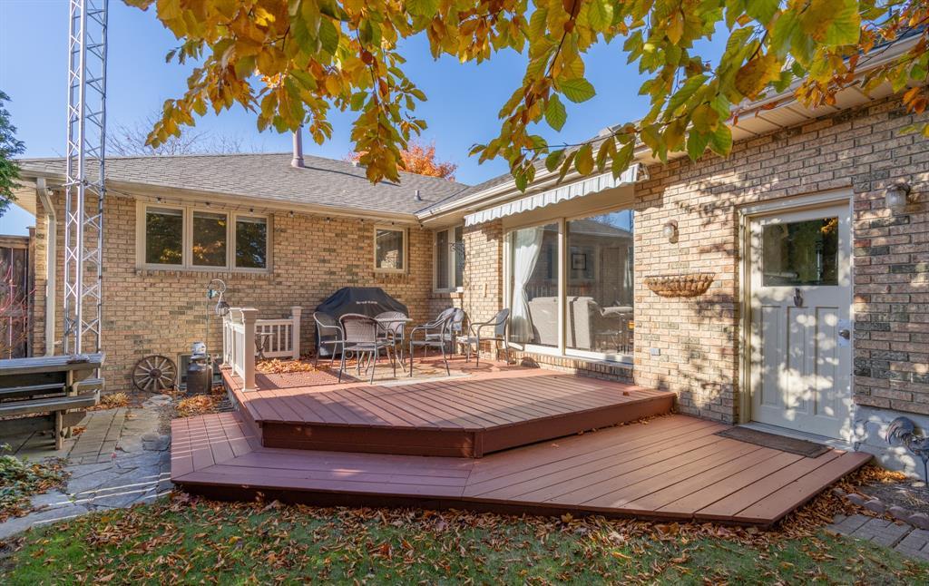 304 Edgewood Street, Sarnia, ON