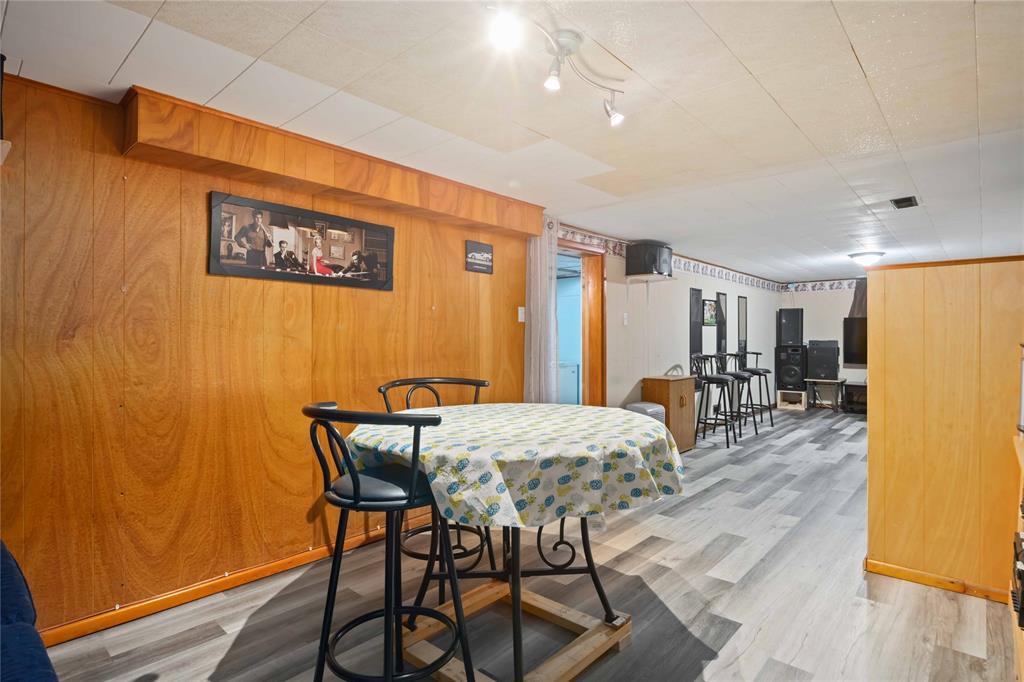 58 Preston Avenue, Sarnia, ON