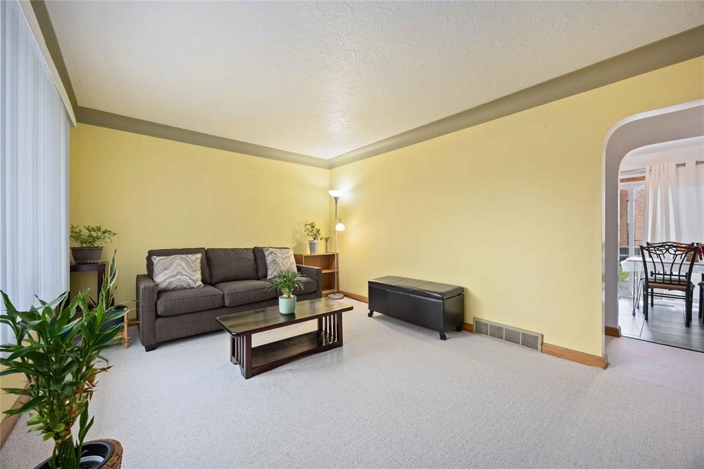 58 Preston Avenue, Sarnia, ON